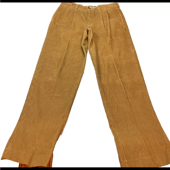 LL Bean corduroy Classic Fit BROWN Pleated brown Pants 502835 SIZE 34x34 Cotton - Picture 1 of 16